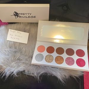 Eyeshadow Palette